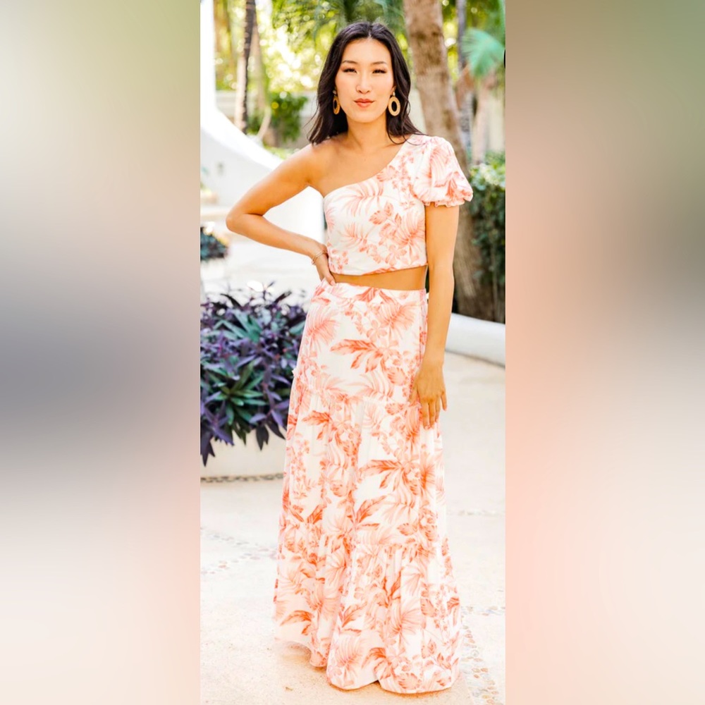 NWOT. Pink Lily Summertime Blooms Orange Floral Maxi Skirt. Size Medium.